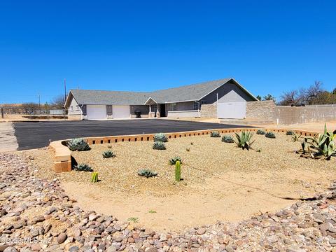 986 W Coffee Dr, Benson, AZ 85602