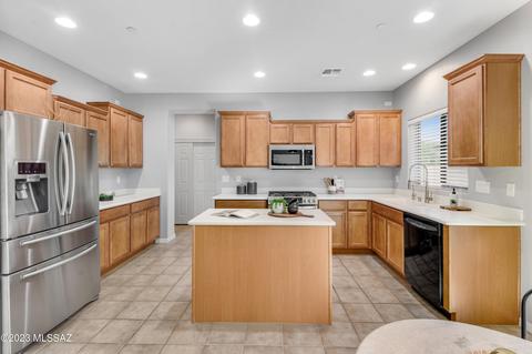 10808 E Bitterroot Ct, Tucson, AZ 85747 photo 8