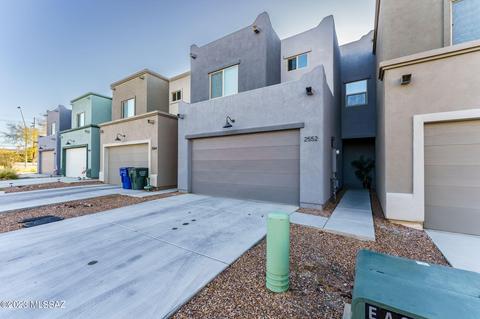 2552 S Daveroni Ln, Tucson, AZ 85730