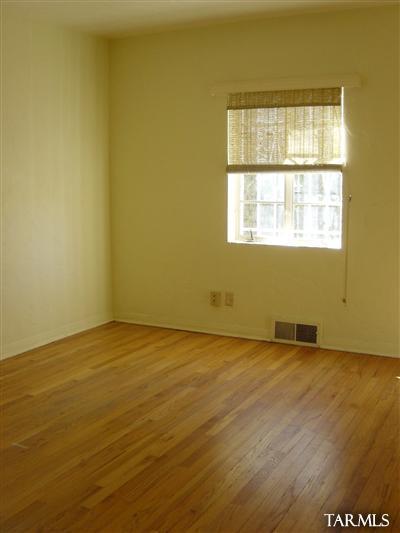 908 E Hampton St, Tucson, AZ 85719 photo 4