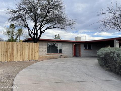 8902 E Old Spanish Trl, Tucson, AZ 85710