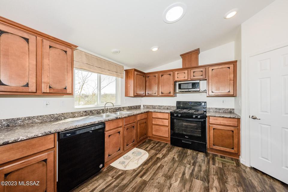  14225 W Lodorie Ln, Tucson, AZ 85736 photo 19