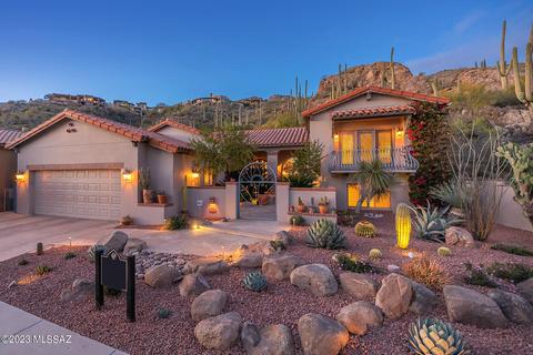 6414 N Desert Wind Cir, Tucson, AZ 85750