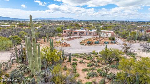 10450 E Plumeria Rd, Tucson, AZ 85749