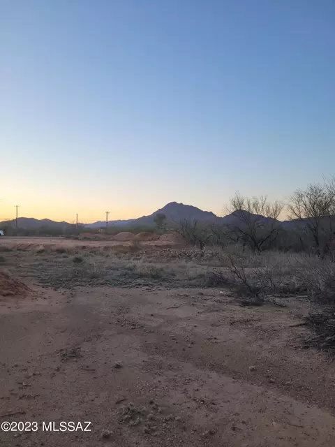 4961 S Sunset Blvd, Tucson, AZ 85757