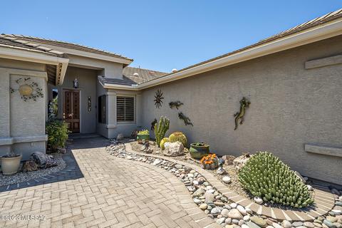 2056 E Desert Fox Dr, Green Valley, AZ 85614 photo 9