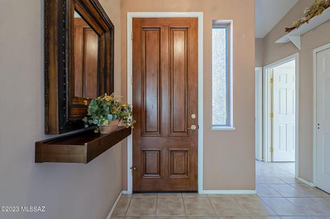 2056 E Desert Fox Dr, Green Valley, AZ 85614 photo 11