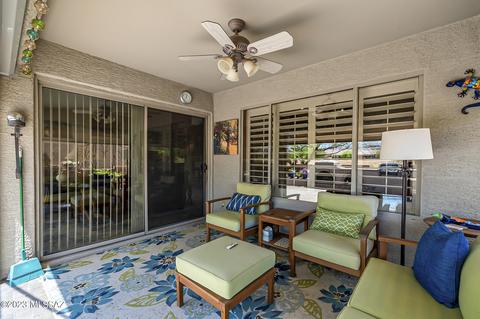 2056 E Desert Fox Dr, Green Valley, AZ 85614 photo 4