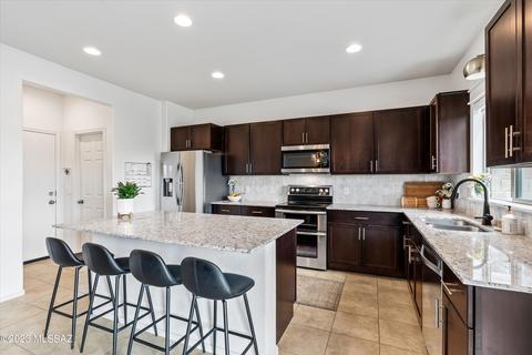 10971 W Whitton St, Marana, AZ 85653