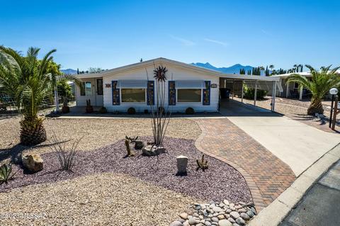 101 W Mora Dr, Green Valley, AZ 85614