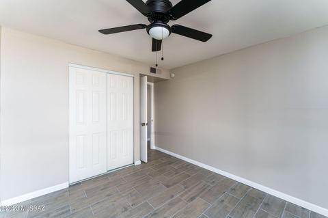 8101 E Baker Dr, Tucson, AZ 85710 photo 21