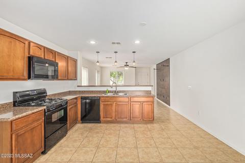4810 E Desert Thorn Dr, Tucson, AZ 85756 photo 11