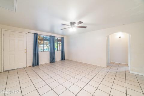 7018 S Leary Dr, Tucson, AZ 85756