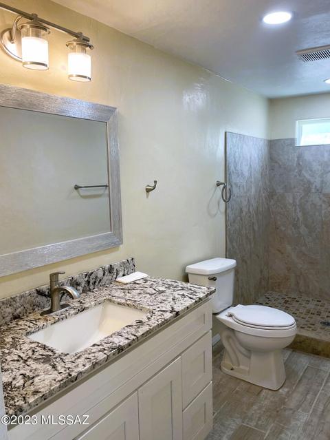 707 E 33rd St, Tucson, AZ 85713 photo 9