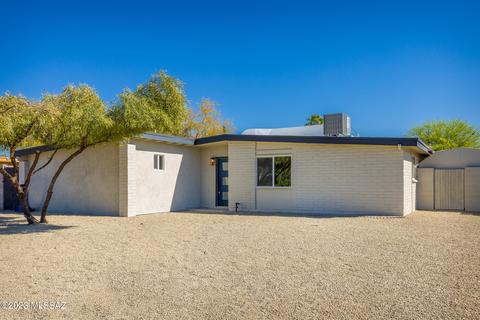 6904 E Lurlene Dr, Tucson, AZ 85730