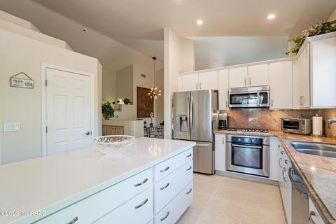 5216 N Spring Pointe Pl, Tucson, AZ 85749 photo 4