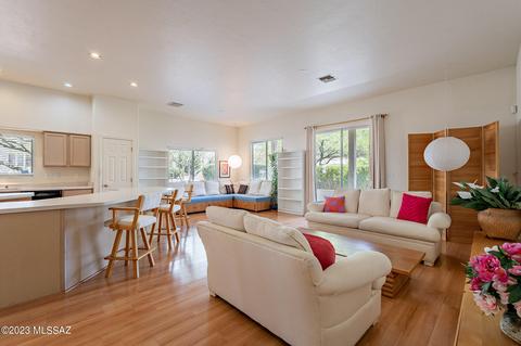 1499 W Carmel Pointe Dr, Tucson, AZ 85737