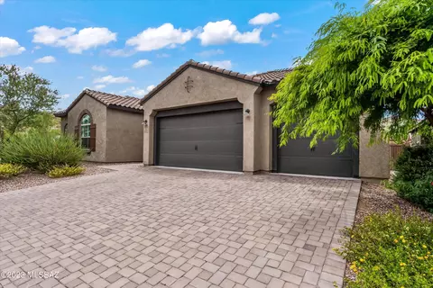 13225 N Velvetweed Ct, Oro Valley, AZ 85755