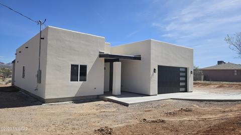 1119 Descanso Ct, Rio Rico, AZ 85648