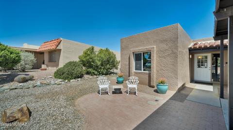 1308 S Desert Meadows Cir, Green Valley, AZ 85614