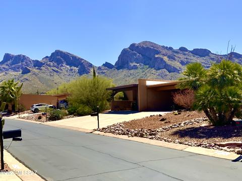 10071 N Valle Del Oro Dr, Oro Valley, AZ 85737