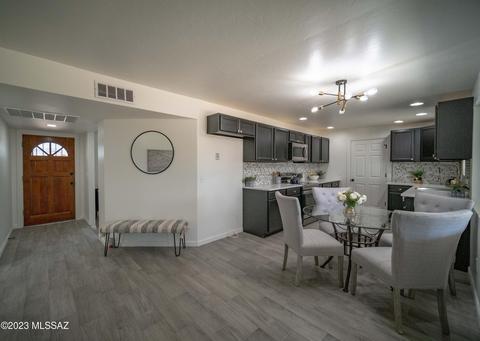 7308 E Random Ridge Dr, Tucson, AZ 85710