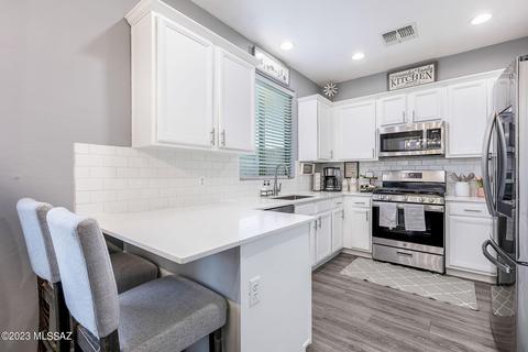 17021 S Painted Bluff Way, Vail, AZ 85641 photo 6