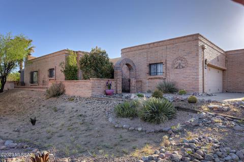 1043 W Calle De Pitahaya, Green Valley, AZ 85622