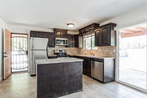 8601 E 4th St, Tucson, AZ 85710 photo 8