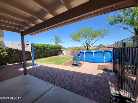 8725 E Chimney Spring Dr, Tucson, AZ 85747 photo 2