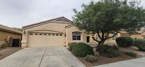 931 E Spring Water Canyon Dr, Sahuarita, AZ 85629
