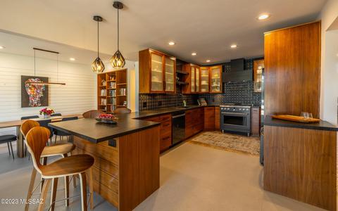 2240 E Lind Rd, Tucson, AZ 85719 photo 9