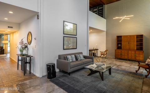2240 E Lind Rd, Tucson, AZ 85719 photo 7