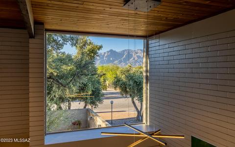 2240 E Lind Rd, Tucson, AZ 85719 photo 17