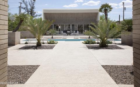 2240 E Lind Rd, Tucson, AZ 85719 photo 2