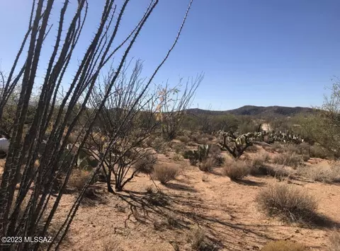 7015 W Maverick Rd, Sahuarita, AZ 85629