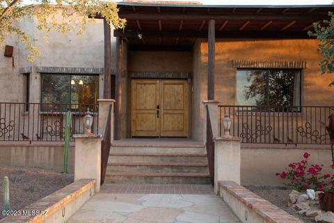 5665 N Desert View Dr, Tucson, AZ 85743