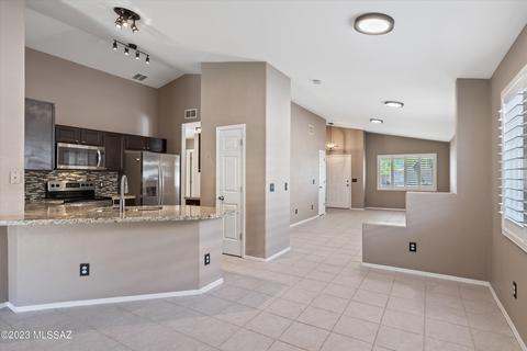 2155 E Tabular Pl, Oro Valley, AZ 85755 photo 8