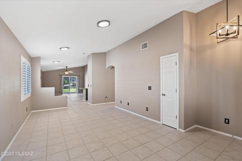 2155 E Tabular Pl, Oro Valley, AZ 85755 photo 5