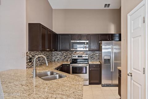2155 E Tabular Pl, Oro Valley, AZ 85755 photo 9