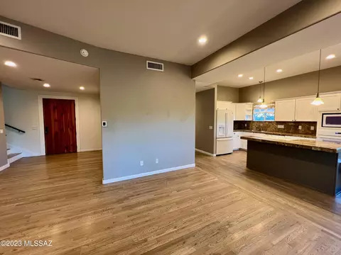 2530 E Skywatchers Dr, Vail, AZ 85641 photo 9