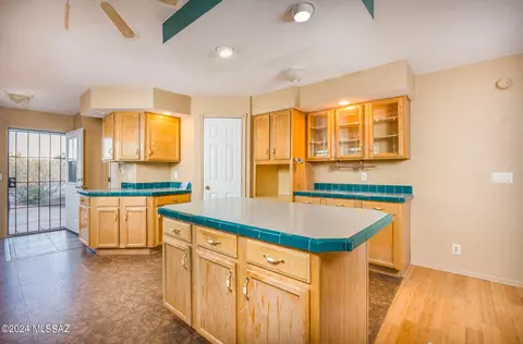 13575 E Kahlua Rd, Vail, AZ 85641 photo 7