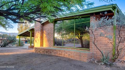 2560 N Indian Ridge Dr, Tucson, AZ 85715