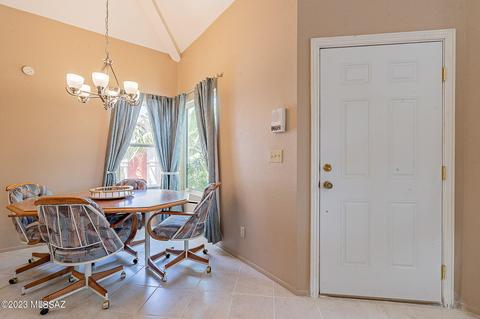 7512 E Shore Dr, Tucson, AZ 85715 photo 4