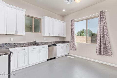 132 E Stone Ct, Tucson, AZ 85705 photo 7