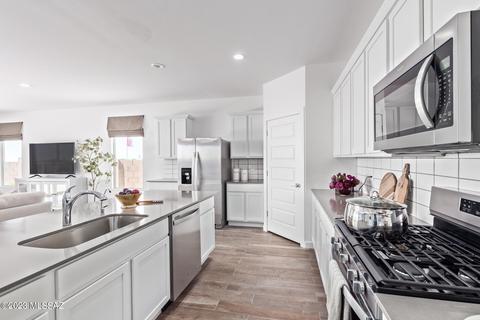 655 W Wilkinson St W, Vail, AZ 85641 photo 9