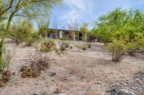 8941 E Driftwood Trl, Tucson, AZ 85749