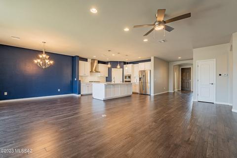 8977 E Wright School Loop, Tucson, AZ 85715 photo 4