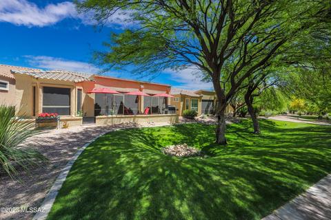 667 W Aspenwood St, Green Valley, AZ 85614