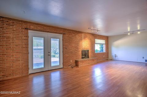 5719 E 7th St, Tucson, AZ 85711 photo 9